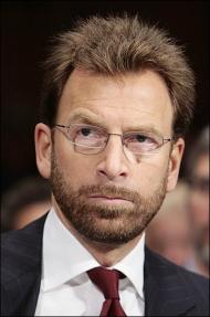 Just a quick flight from where the world&#39;s music industry is gathering in Cannes, a court in Paris has found Edgar Bronfman, Jr., Warmer Music Group&#39;s ... - Edgar-Bronfman-Jr-photo