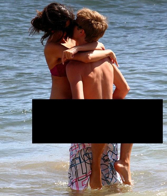 pics of justin bieber. Justin Bieber and Selena Gomez