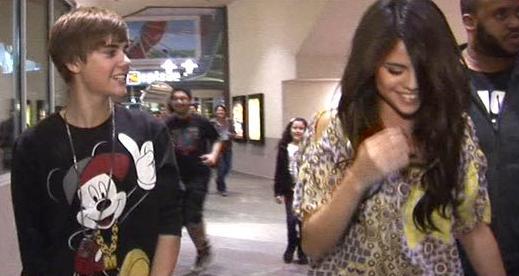 selena gomez dating justin bieber proof. justin bieber and selena gomez