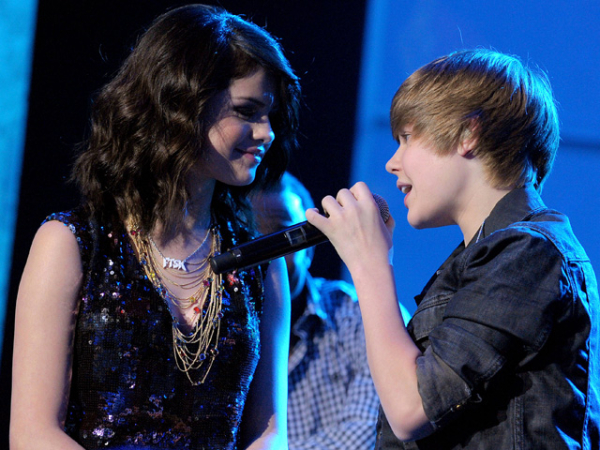 is selena gomez with justin bieber. Selena Gomez and Justin Bieber