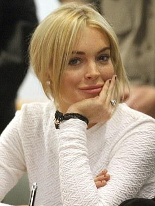lindsay lohan court. Lindsay Lohan smirking in