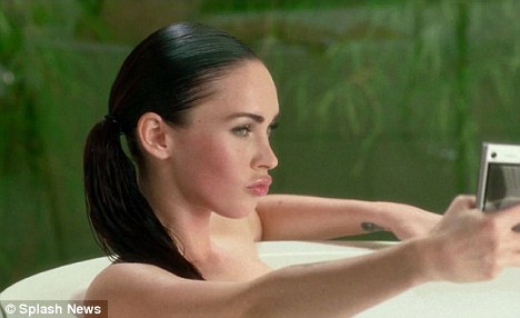 megan fox thumbs and toes. Megan Fox#39;s quot;Toe Thumbsquot;