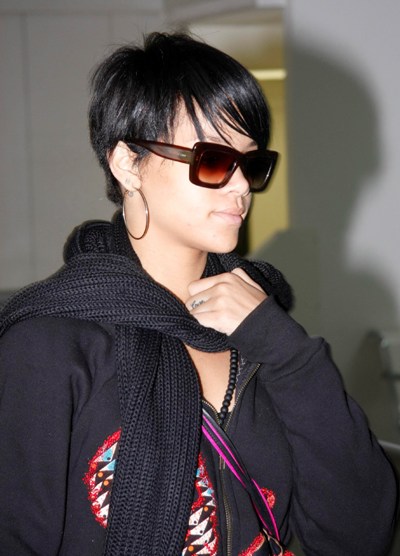 rihanna star tattoos. accompanying star tattoos,