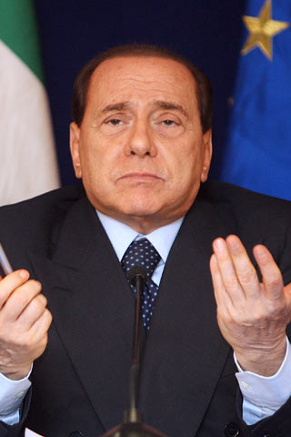 silvio berlusconi wife. Silvio Berlusconi Kept