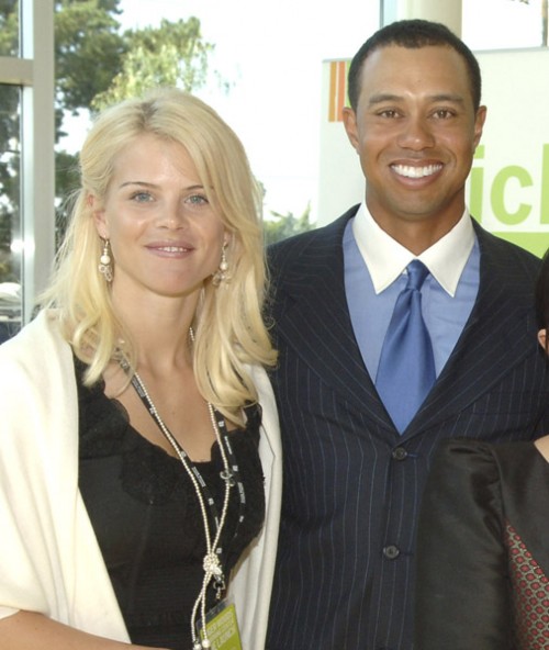 tiger woods scandal women. Elin and Tiger Woods