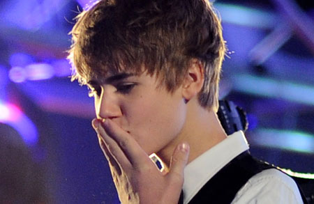 Bankers told Bieber to kiss