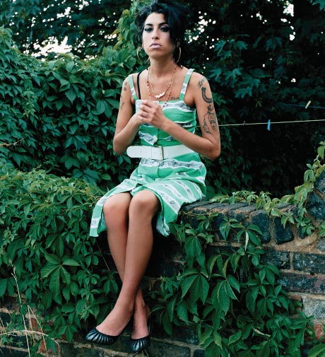 Amy Winehouse S Funeral Held In London